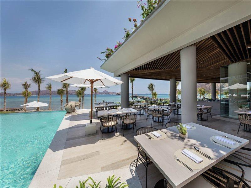 Hotel Ayana Komodo Waecicu Beach Labuan Bajo Exterior foto