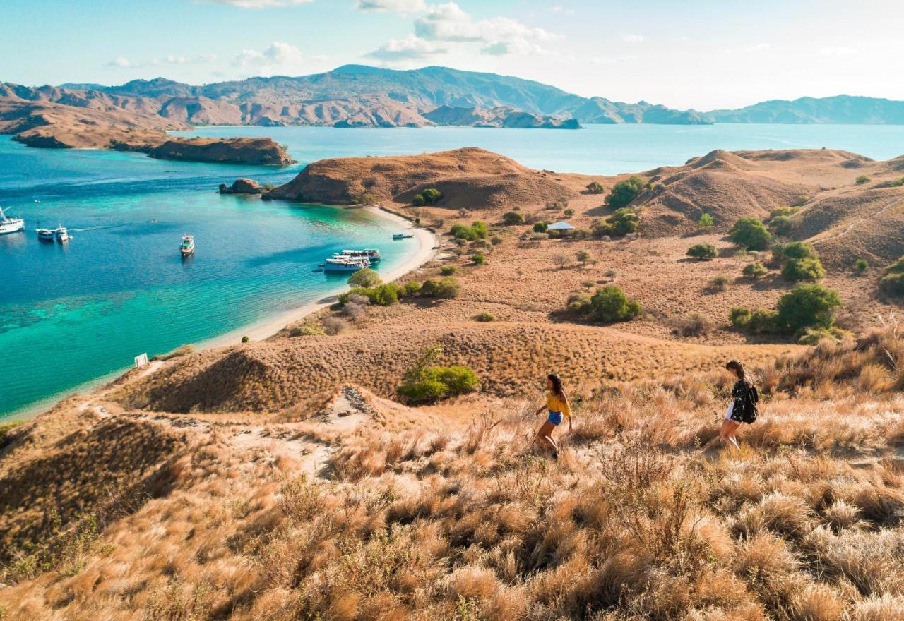 Hotel Ayana Komodo Waecicu Beach Labuan Bajo Exterior foto